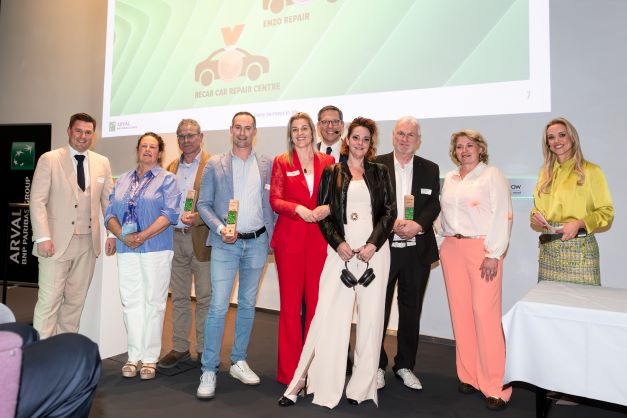 (c) Tineke De Vos